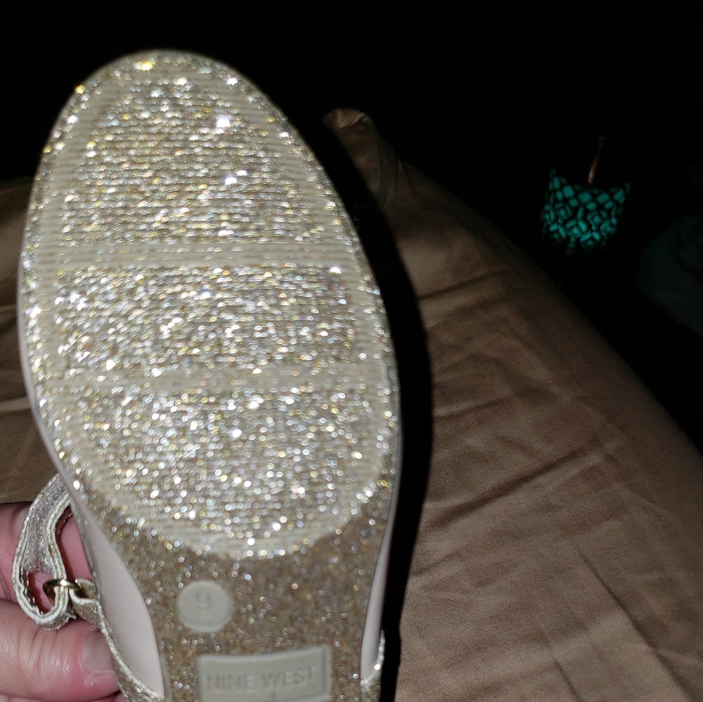 Shoes - Picture 1 of 5